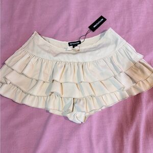 PrettyLittleThing Ivory Layered Ruffle Skorts